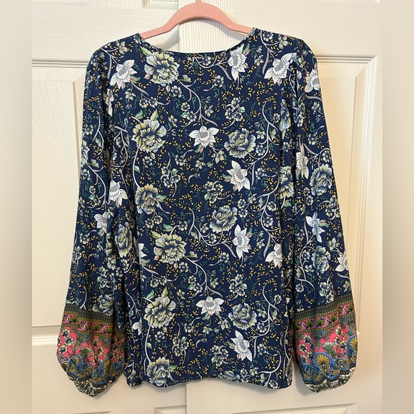 🔥💙Bohemian Floral Blouse - Navy and Pink - Picture 5 of 5